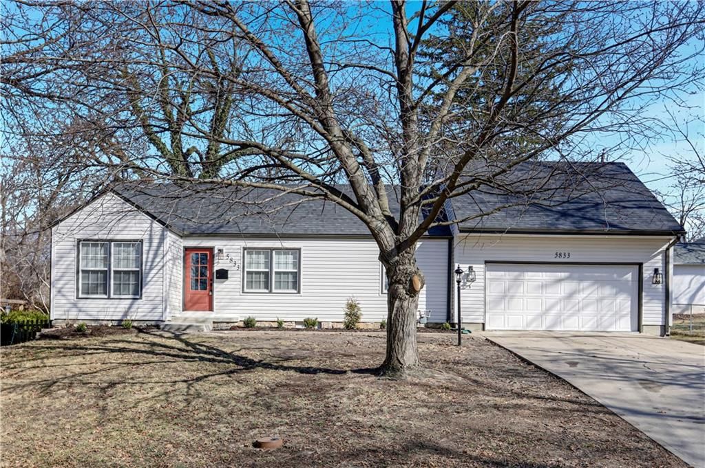 5833 Woodward Street, Mission, KS