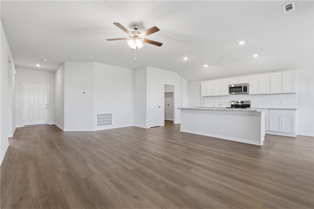 20230 W 195th Street — photo 4
