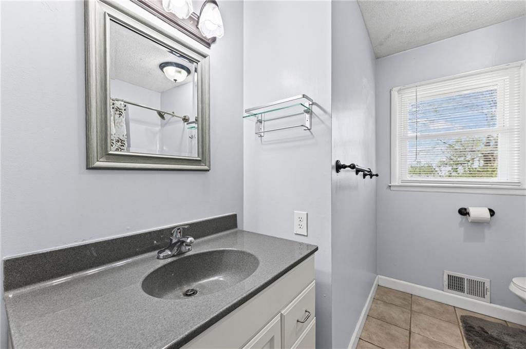 312 Baldwin Street — photo 23