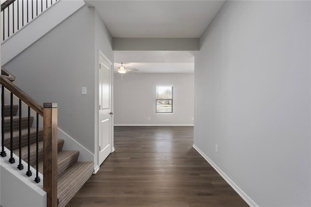 702 Red Clover Court — photo 5