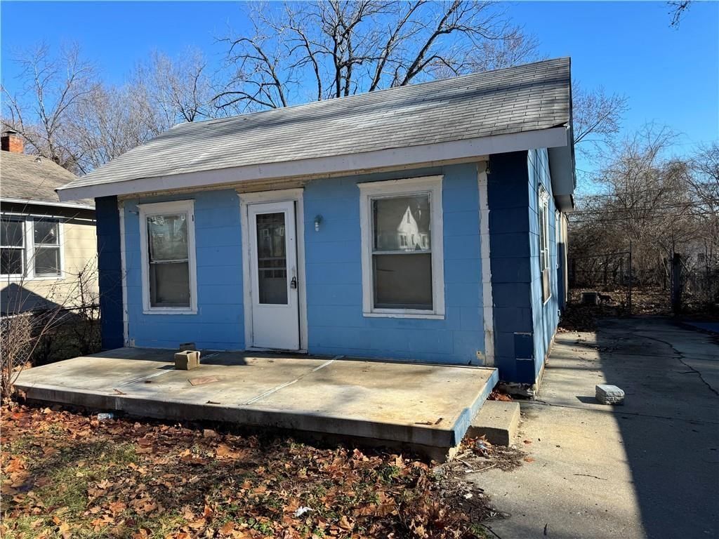5933 Brooklyn Avenue, Kansas City, MO