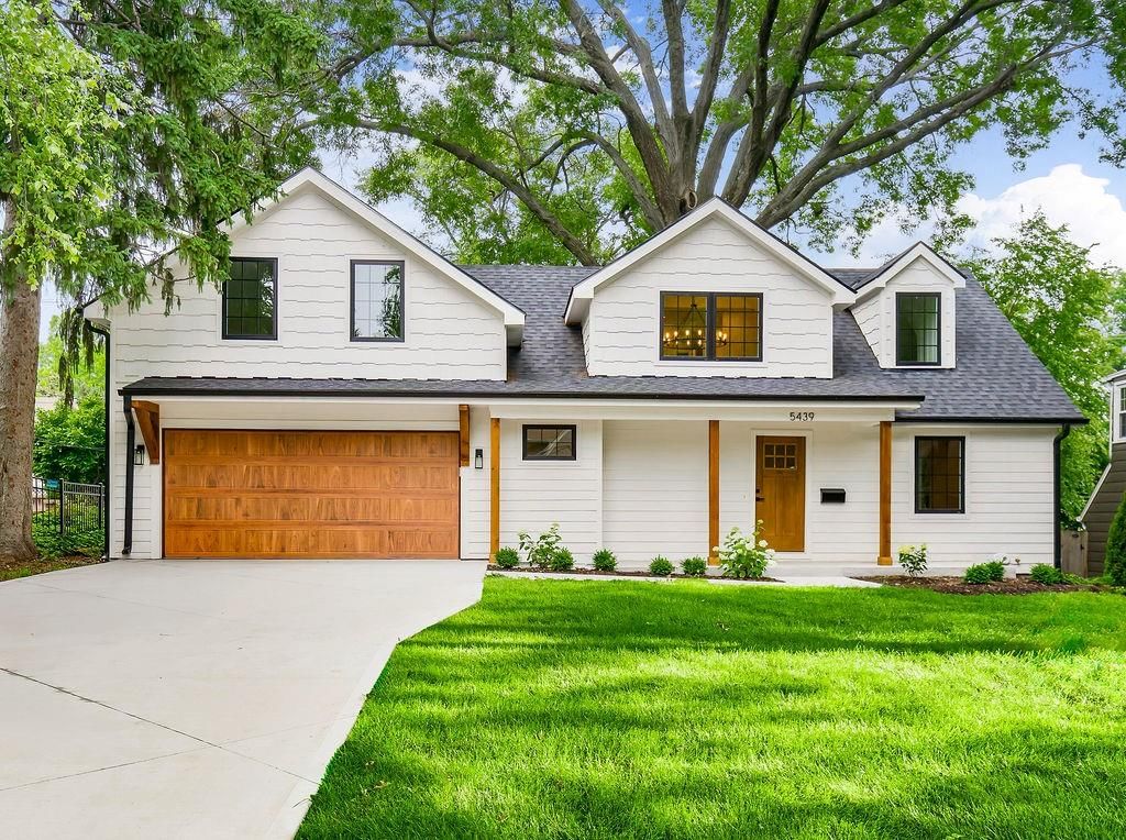 5439 Norwood Street, Fairway, KS