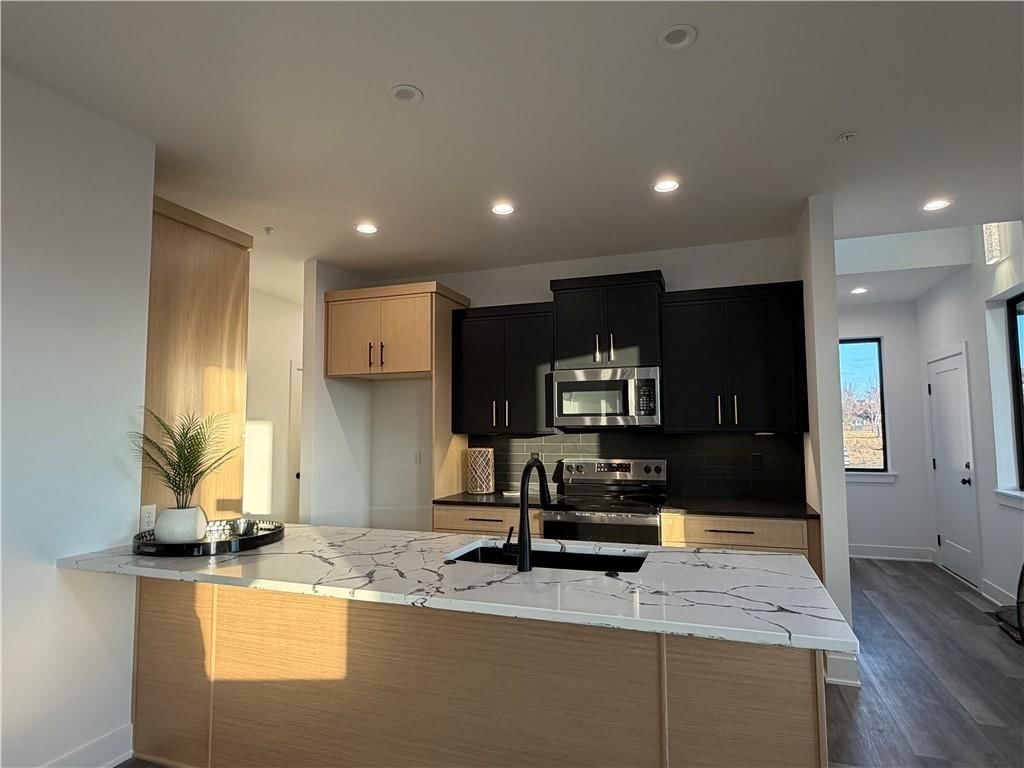 22146 W 116th Terrace — photo 9