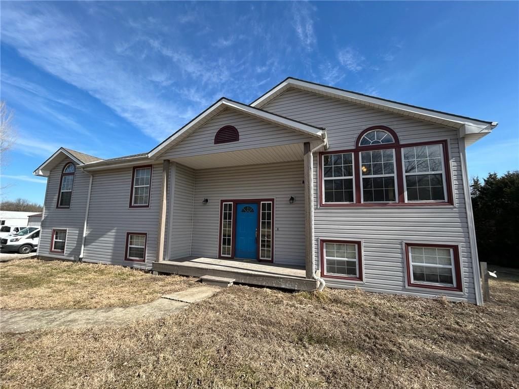 12911 S Al Gossett Road, Lone Jack, MO