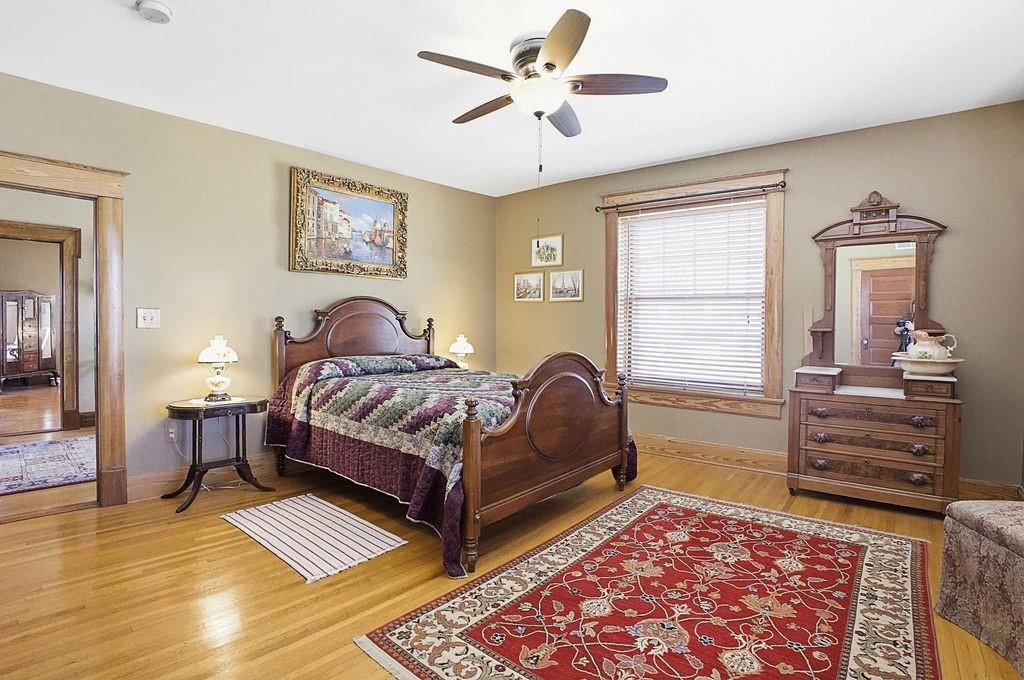 2028 Clay Street — photo 25