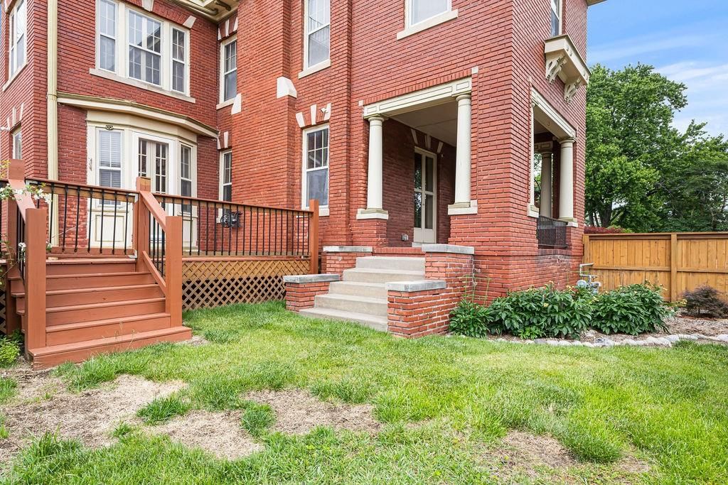2028 Clay Street — photo 67