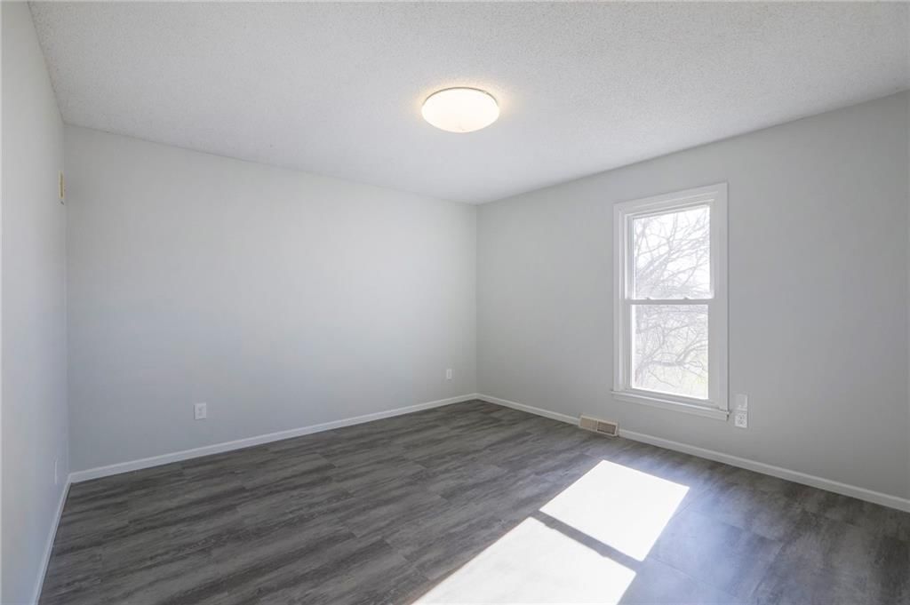 24908 E Timberlake Drive — photo 45