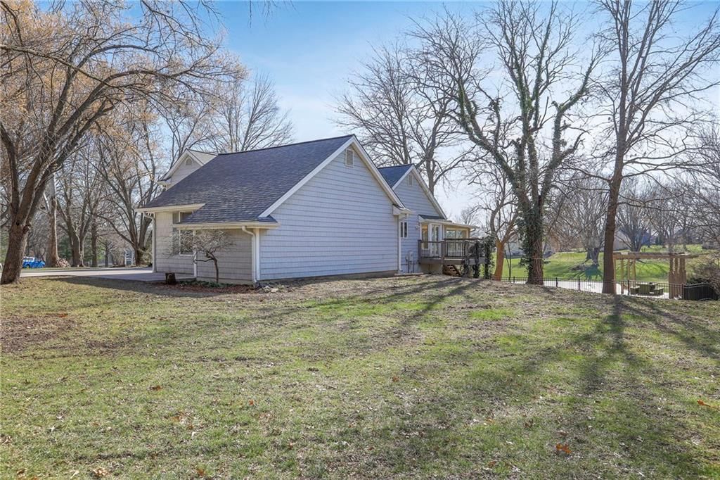 24908 E Timberlake Drive — photo 54
