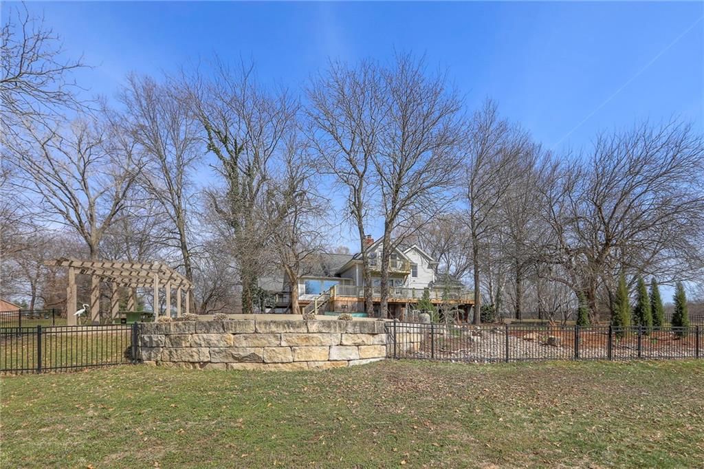 24908 E Timberlake Drive — photo 73