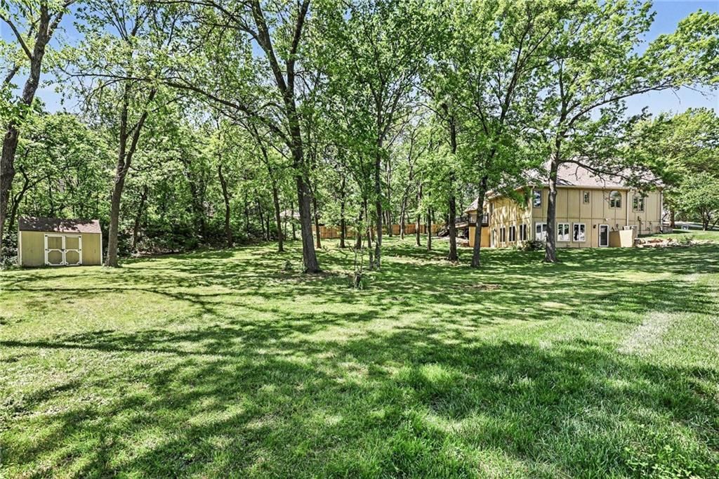 1130 NW Arrowhead Trail — photo 3