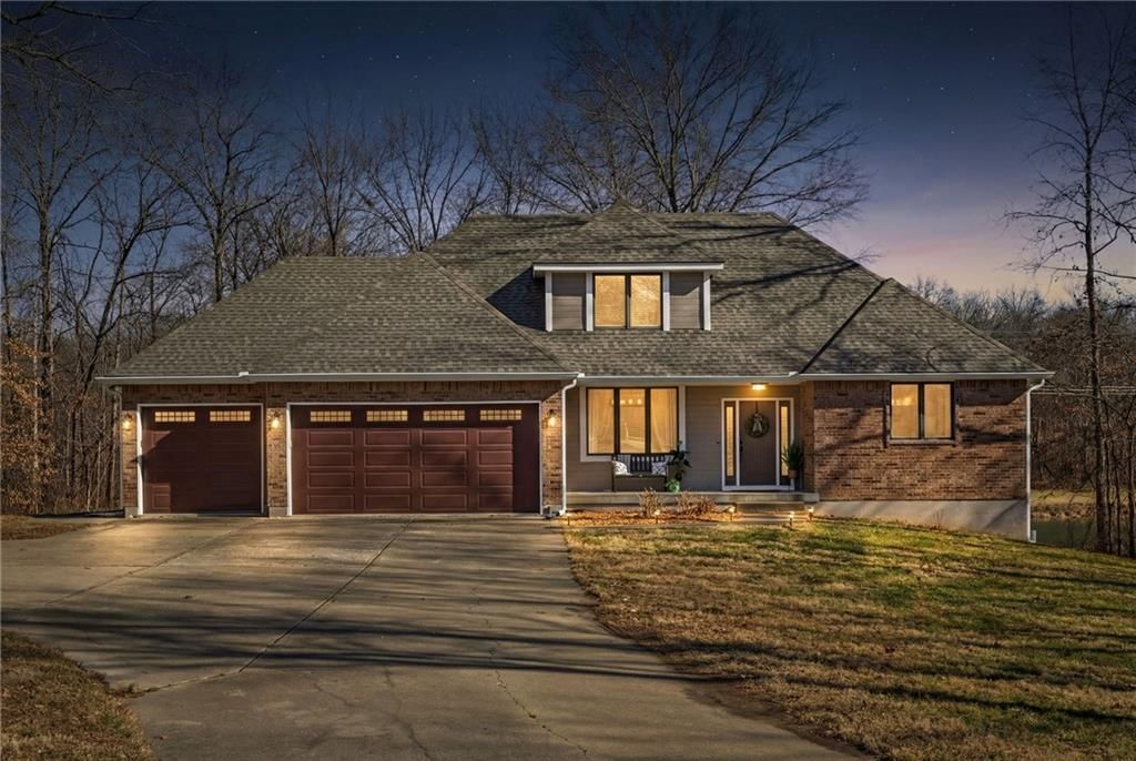 26311 S Westlake Drive, Harrisonville