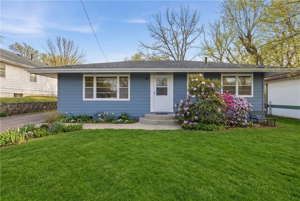 914 Locust Street, Pleasant Hill, MO