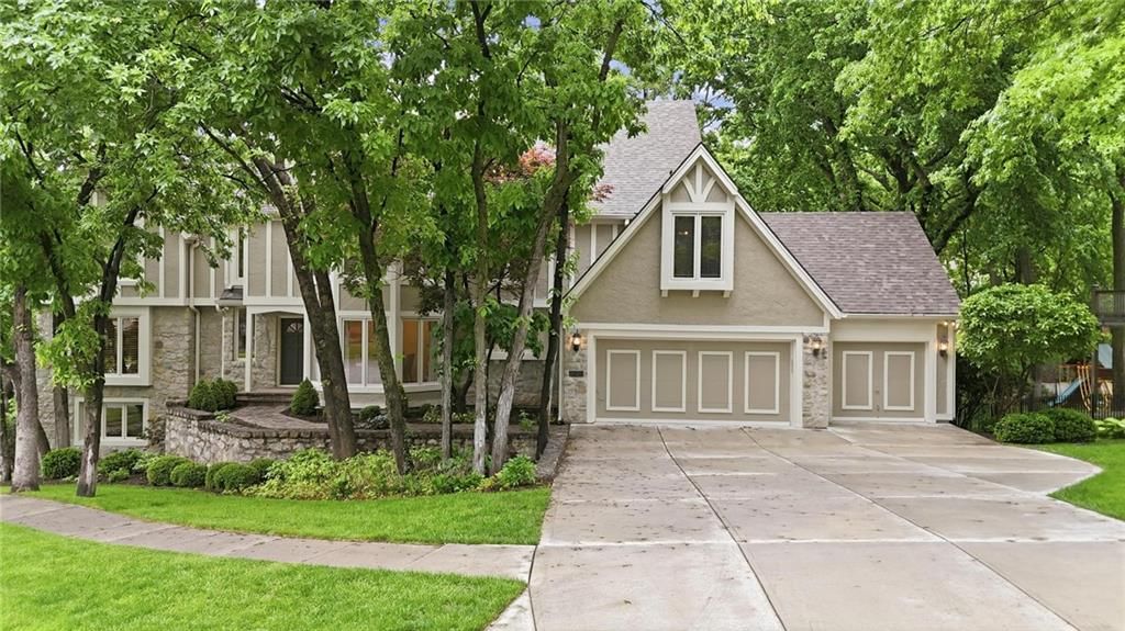 12305 Catalina Street, Leawood, KS