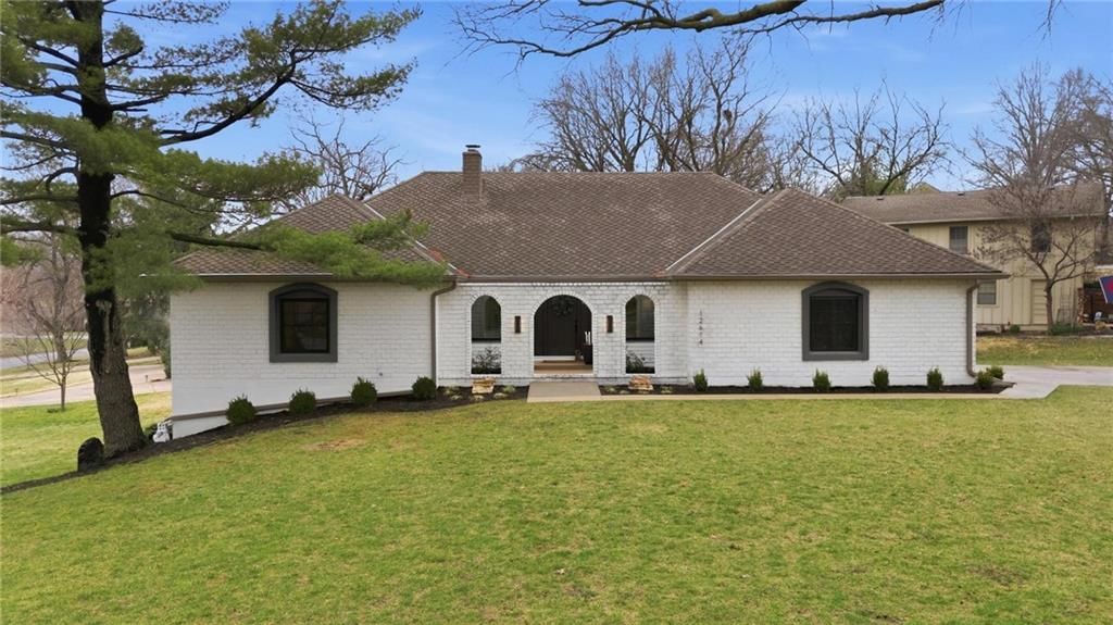 12614 Ensley Lane, Leawood, KS