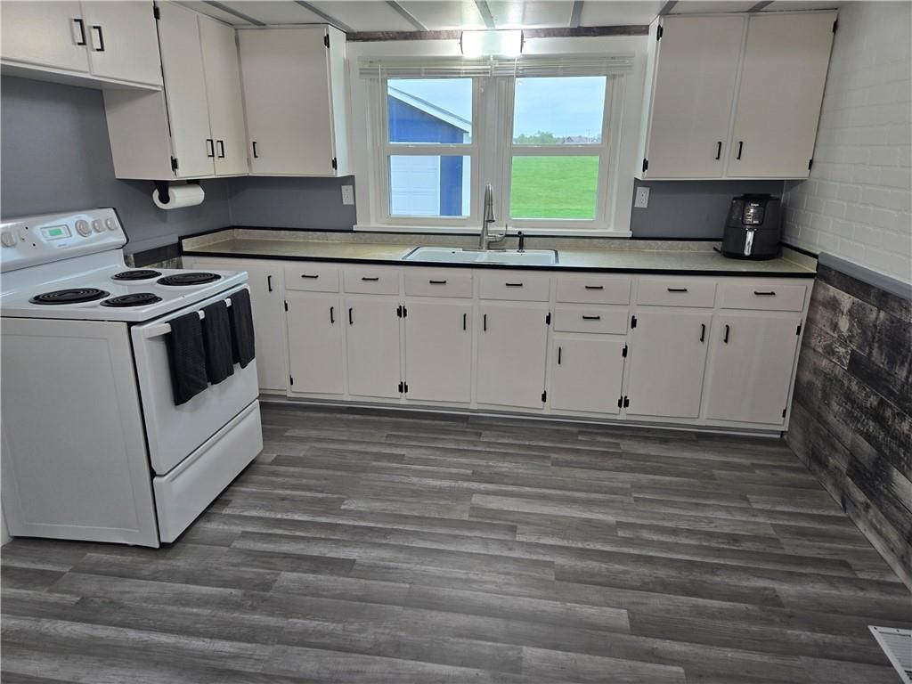 1204 Main Street — photo 34