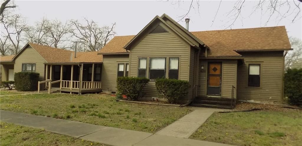 101 W Walnut Street, Rich Hill