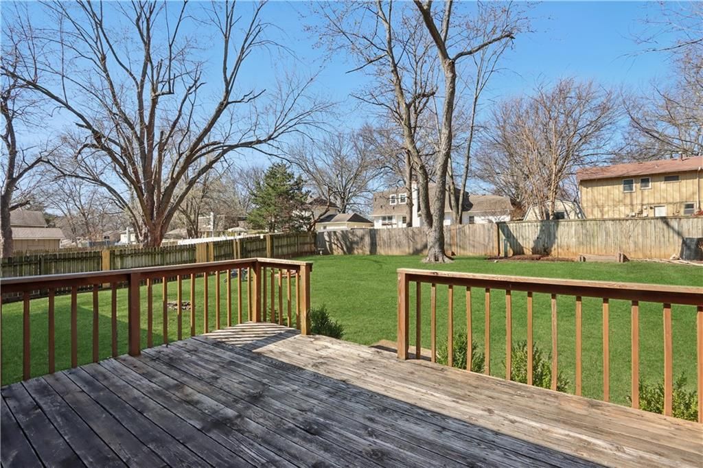 Photo 20 of 22 - 313 S Meadowbrook Lane