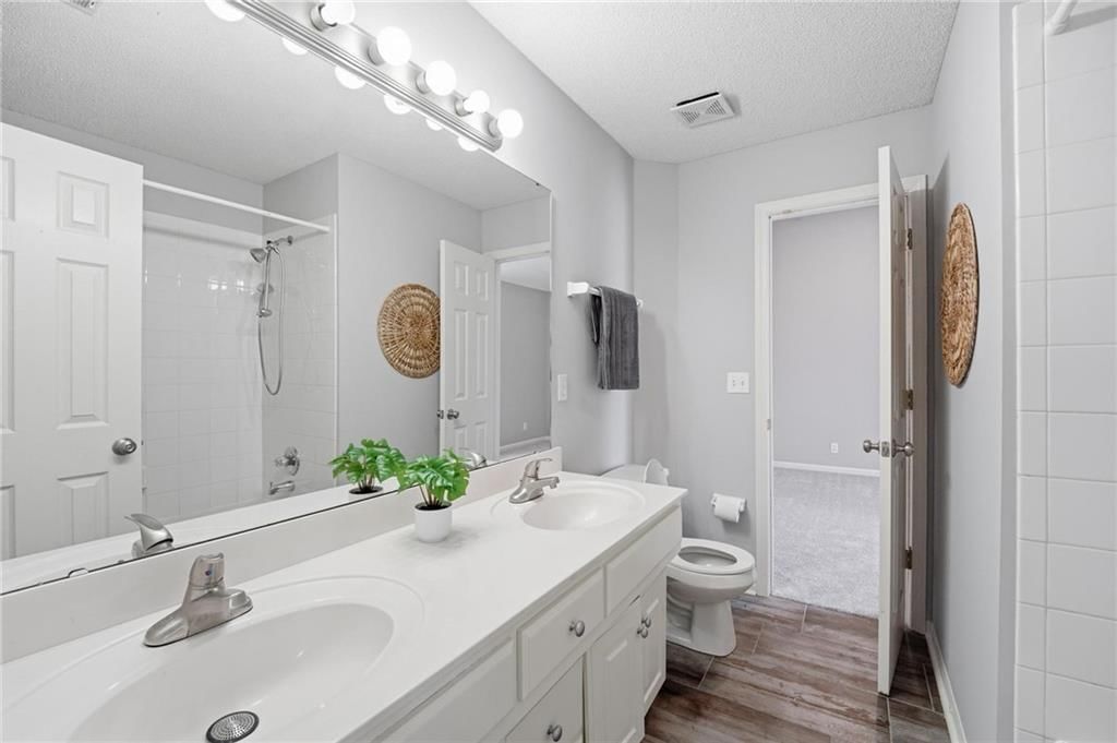 21715 W 100 Terrace — photo 47