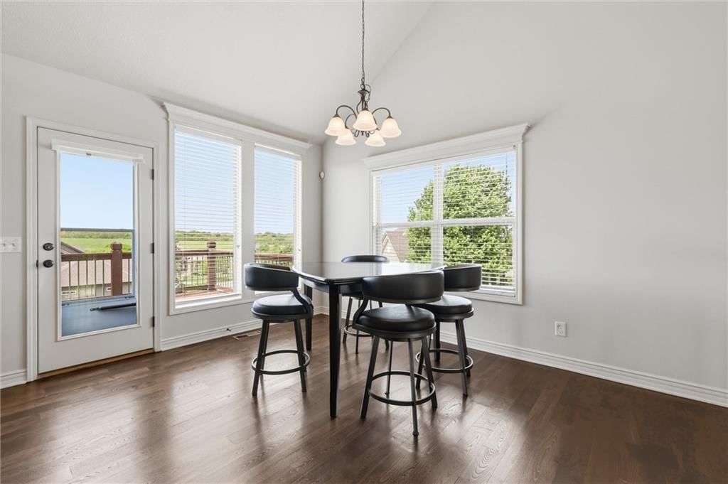 1217 Hampton Drive — photo 10