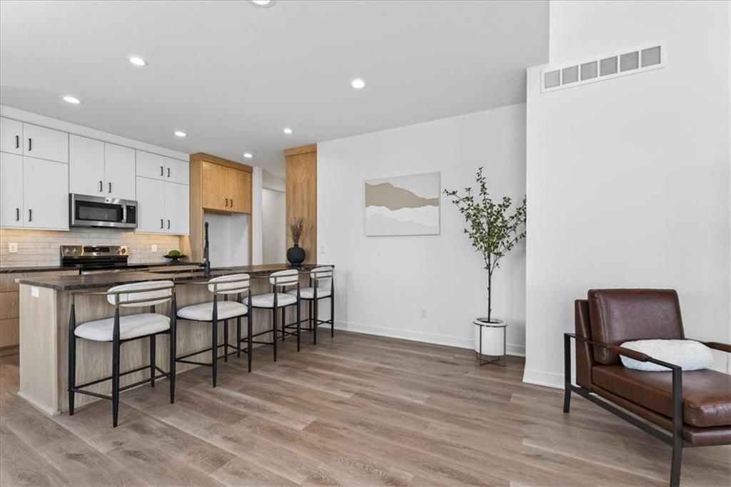 22598 W 93rd Street — photo 9