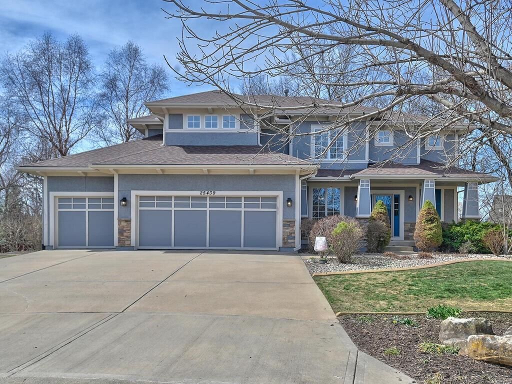 25439 W 150th Terrace, Olathe, KS