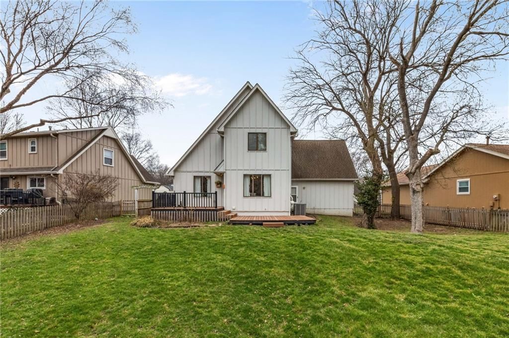 11301 Lowell Avenue — photo 35