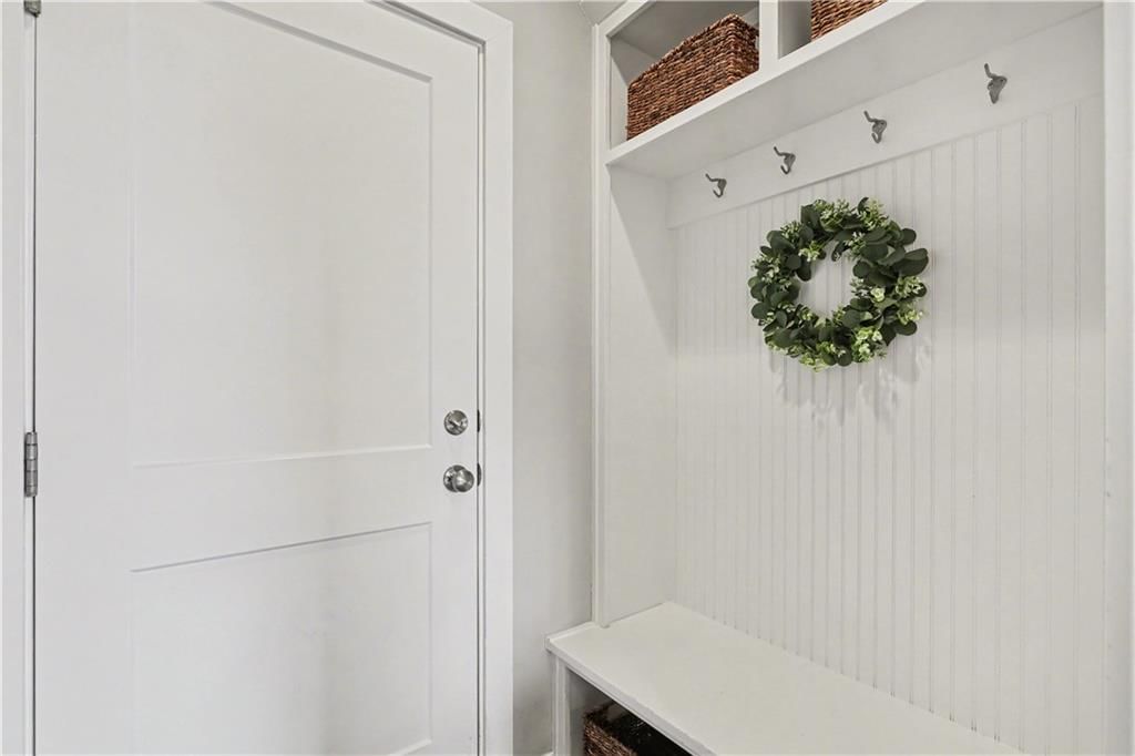 205 E Woodland Avenue — photo 11