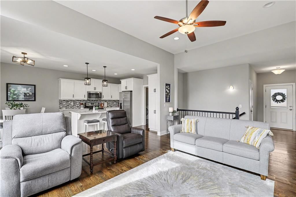 205 E Woodland Avenue — photo 23