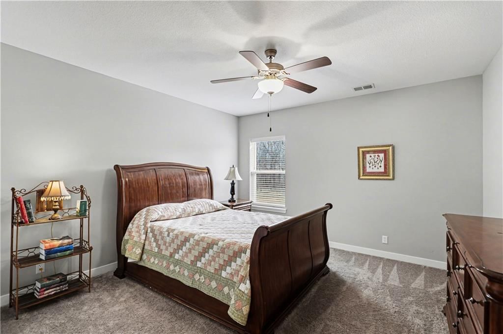 205 E Woodland Avenue — photo 26