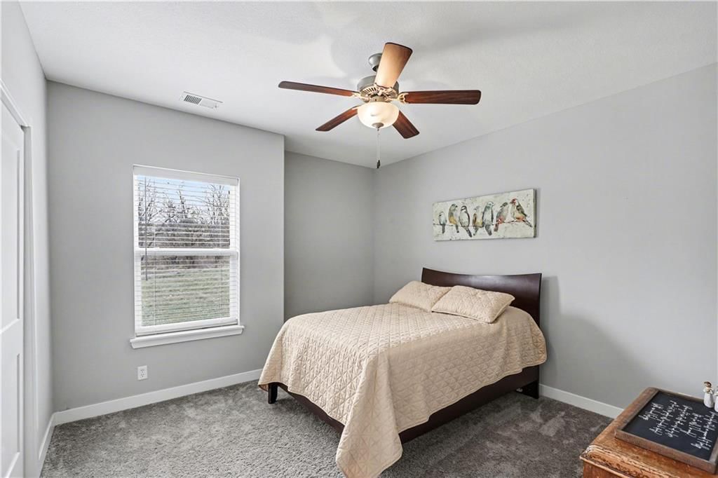 205 E Woodland Avenue — photo 28