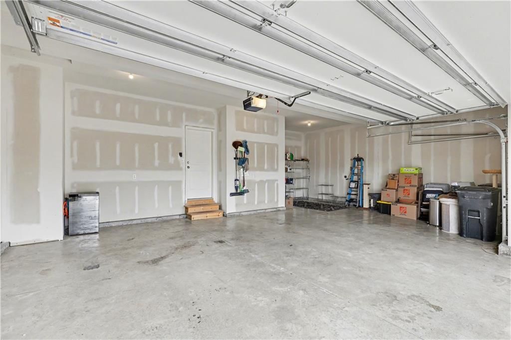 205 E Woodland Avenue — photo 36