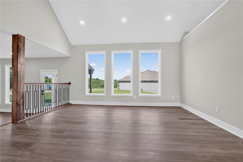 7045 NW Yulich Court — photo 7