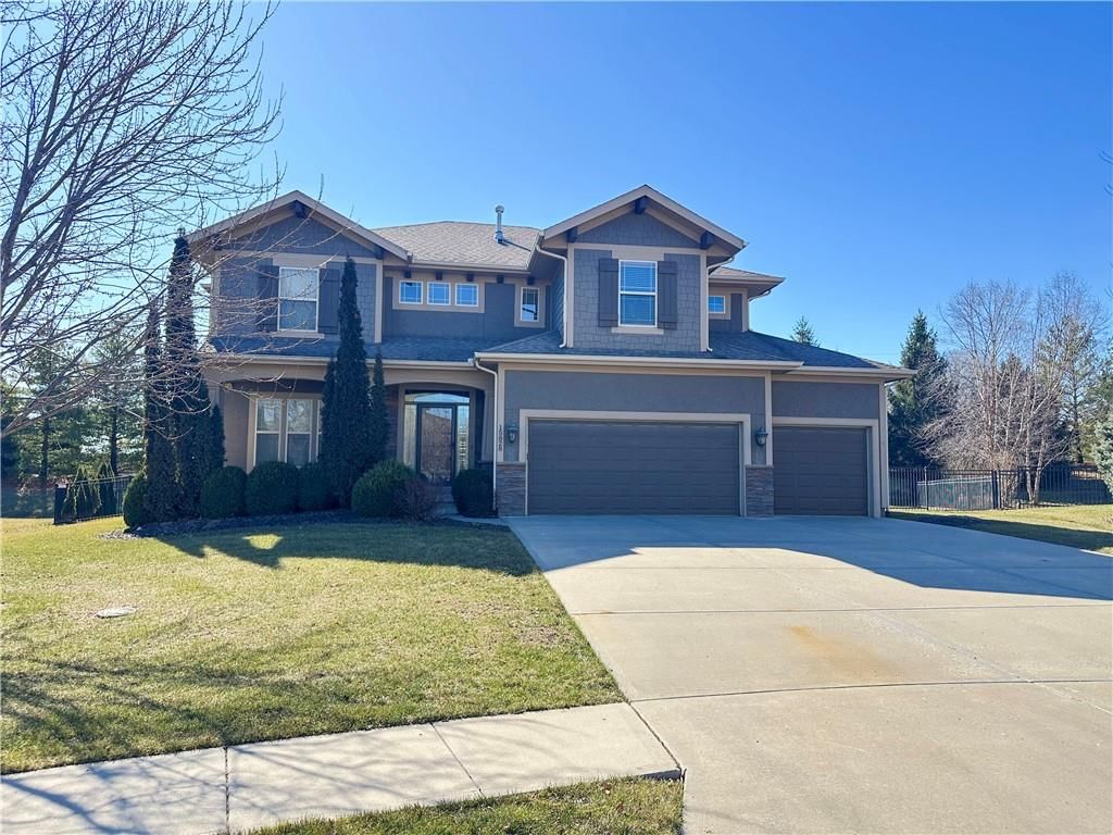 15828 Hayes Street, Overland Park, KS