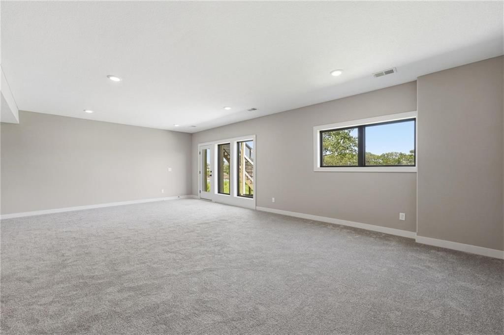 10511 N Liberty Street — photo 36