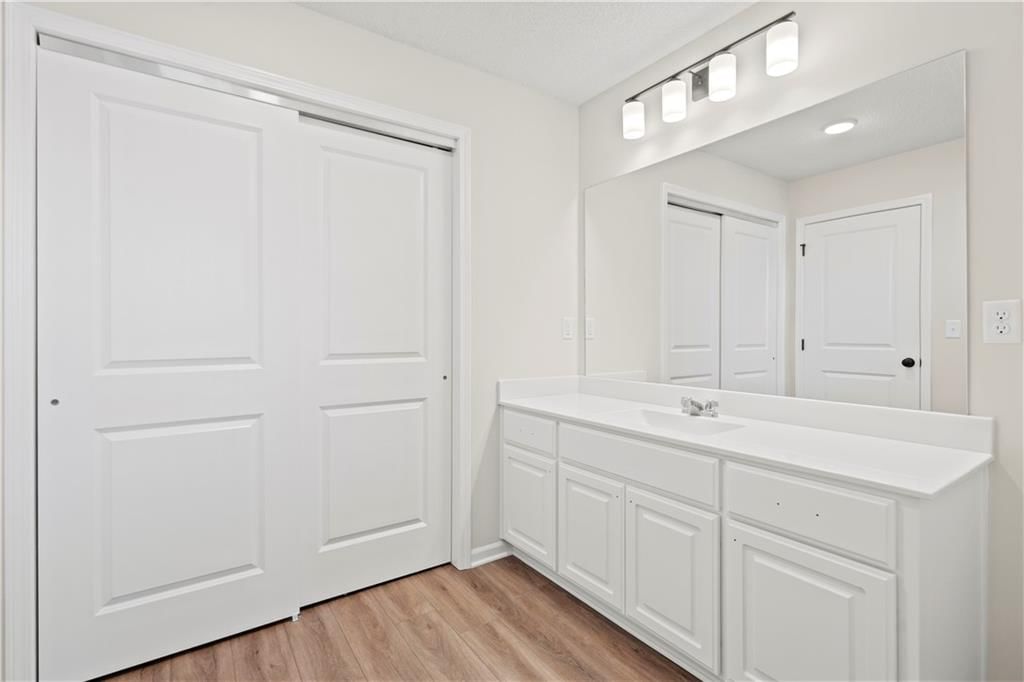 1118 Armstrong Avenue — photo 4