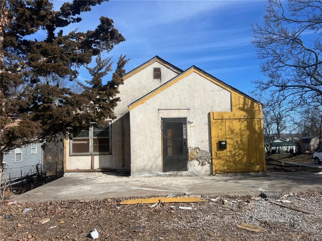 4347 Indiana Avenue, Kansas City, MO