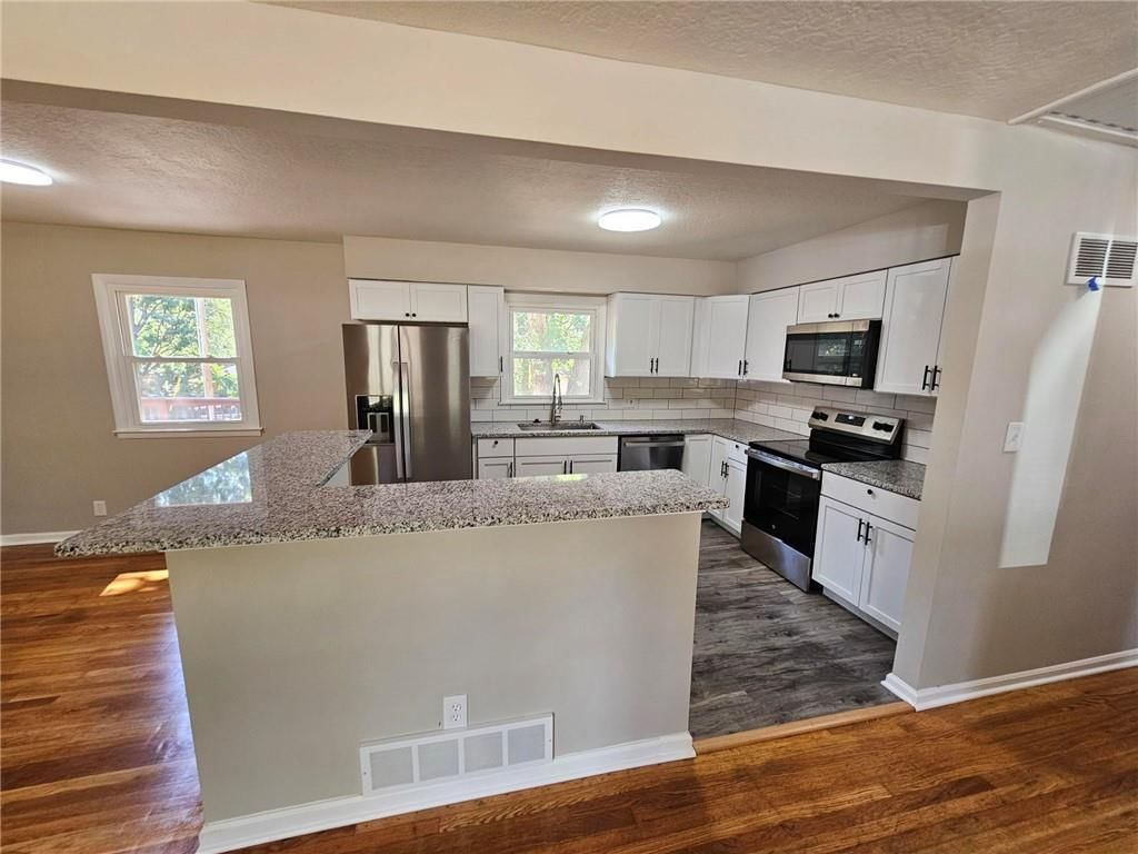 3701 S Greenwich Lane — photo 11