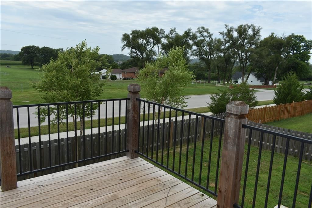 1652 Shadow Drive — photo 9
