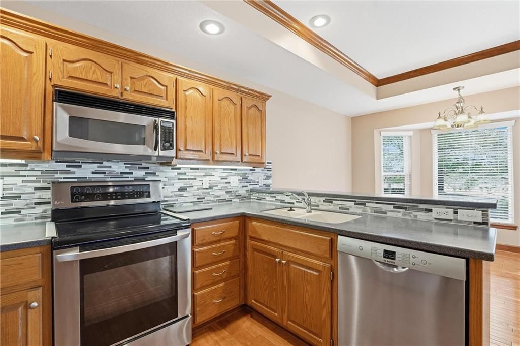 Photo 13 of 51 - 4131 SW Homestead Drive, Lee's Summit, MO 64082