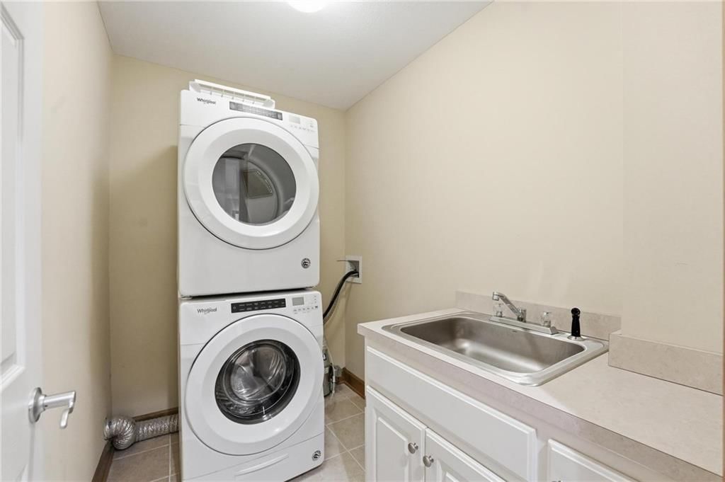 Photo 18 of 51 - 4131 SW Homestead Drive, Lee's Summit, MO 64082