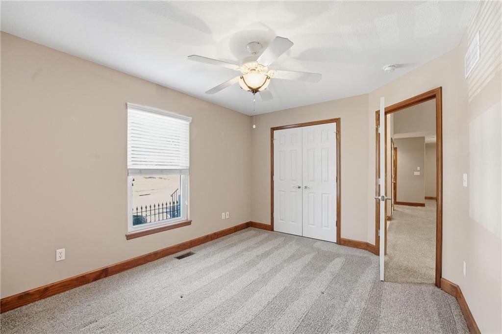 Photo 20 of 51 - 4131 SW Homestead Drive, Lee's Summit, MO 64082