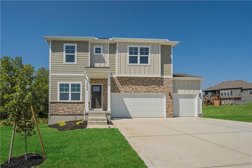 10720 N Richmond Avenue, Kansas City, MO