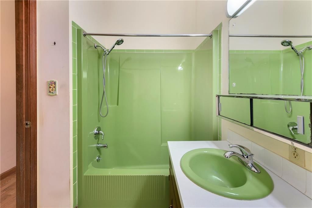 2201 Sunset Court — photo 11