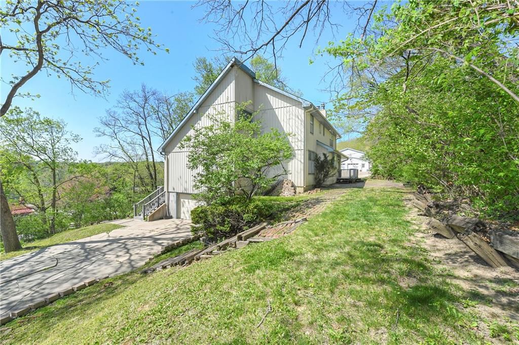 2201 Sunset Court — photo 43
