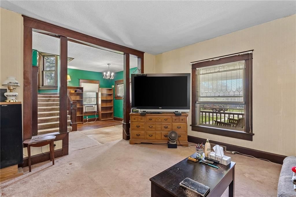 602 W Walnut Street — photo 12