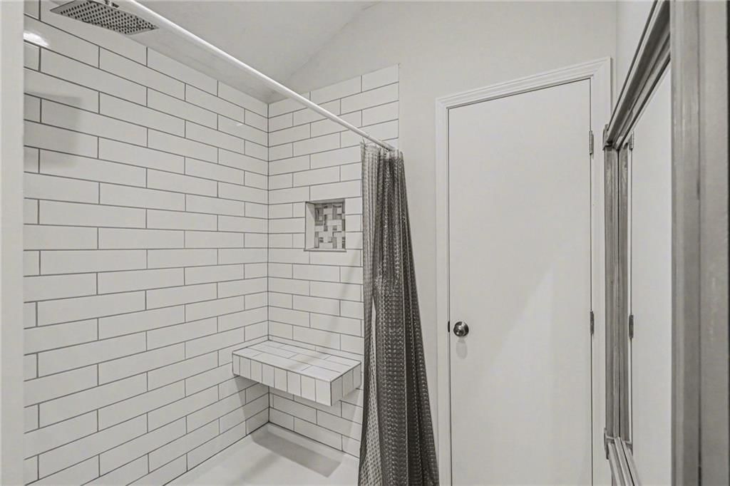 77 R Street — photo 15