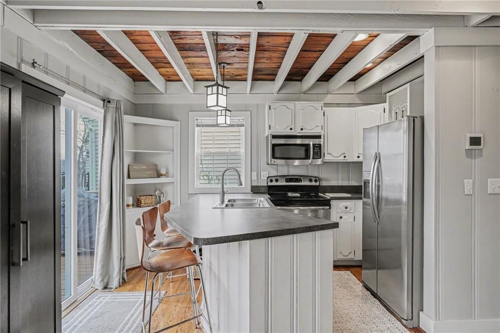 77 R Street — photo 10