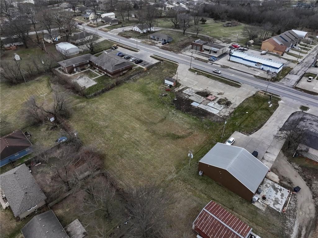 1012 N 7 Highway — photo 8