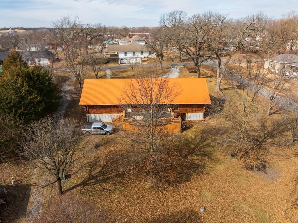 220 N Elm Street — photo 14