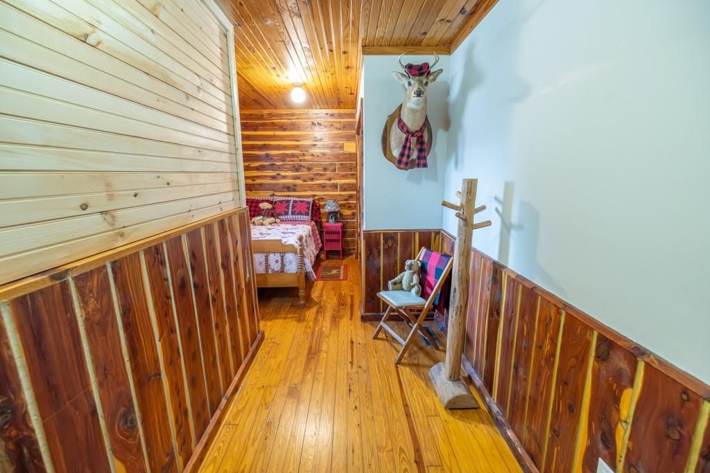 220 N Elm Street — photo 32